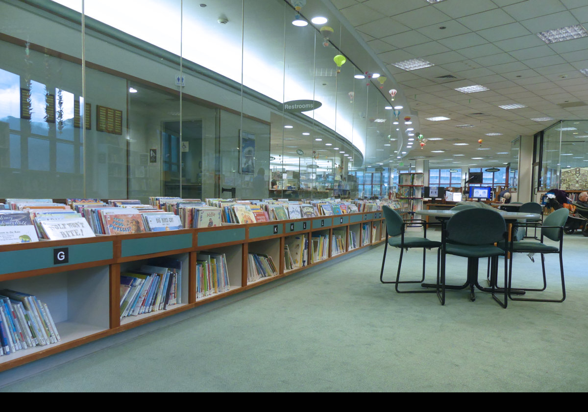 Hidden in the car park building, we found the city library.  Free WiFi and, anyway, we LOVE libraries!  !