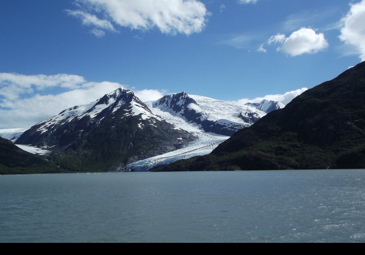 Our destination! First sighting of the Portage Glacier. Currently about 10km (6 miles) long, the glacier is retreating. Click on the image to see a picture from 1958, taken by the U.S. National Oceanic & Atmospheric Administration, showing how much it has retreated. .