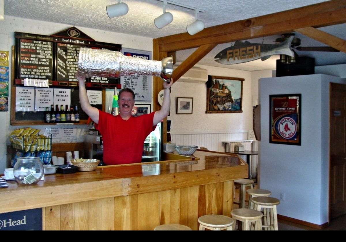 I particularly liked his version of the Stanley Cup which the Boston Bruins went on to win that year (2011). Great food, prices & service. He has since expanded the restaurant and now serves only lunch and dinner, so we miss out on his excellent breakfasts!