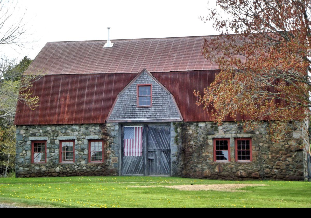 The stone barn that was built in 1907, probably by the Shea Brothers masonary company.