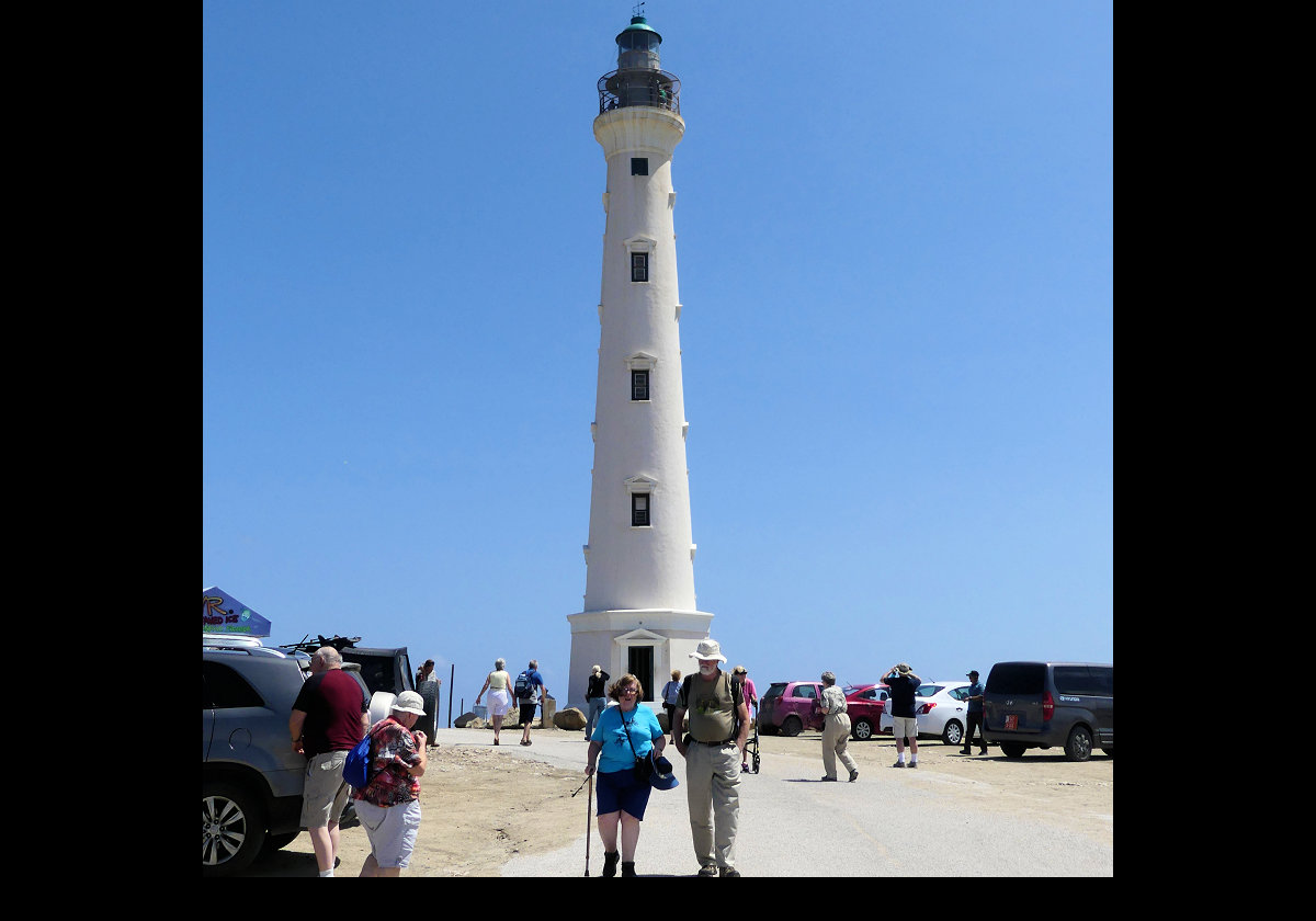 Completed in1916, the lighthouse is named for the steamship California, which was wrecked nearby on September 23, 1891.  It is located on Hudishibana, a hill on the northernmost point of Aruba, about 16 km (10 miles) north of Oranjestad.  The tower is about 100 feet high offering spectacular views.