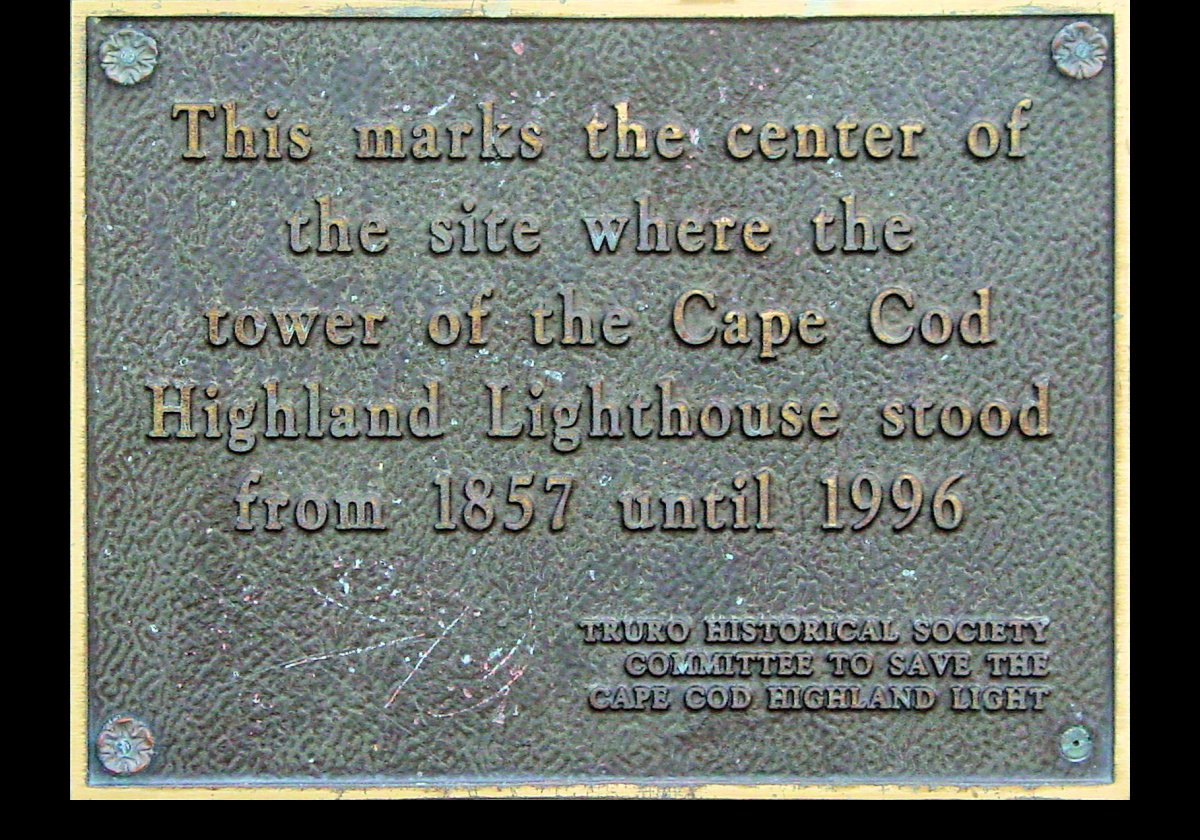 close-up of the plaque commemorating the move in 1996.