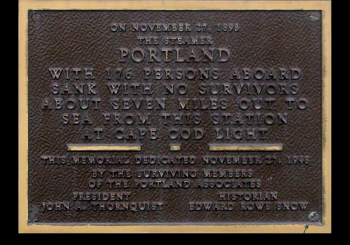 This plaque commemorates the sinking of the Steamer Portland in 1898 with the loss of all 176 passengers.