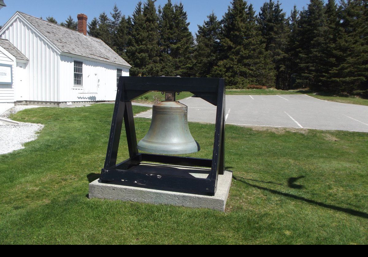 Click on the image for a closeup of the inscription on the bell.