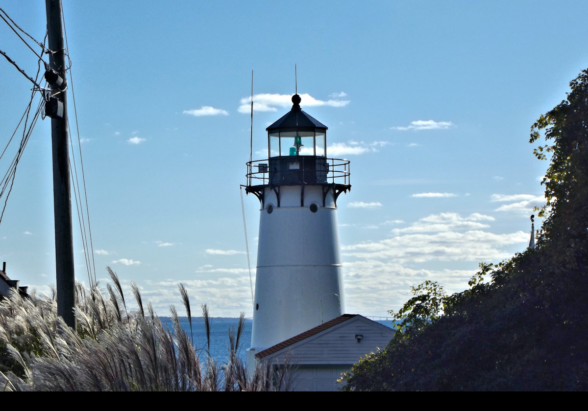 In 1838, following a hurricane, the lighthouse was moved about 15 meters (50 feet) further inland on a 2.5 meter (8 foot) base.