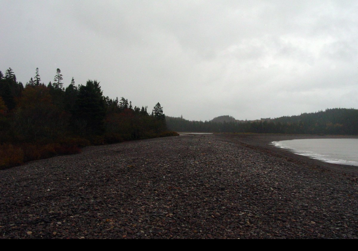 Looking in the opposite direction along the beach.