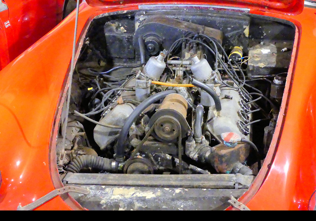 Daimler SP250 "Dart" V* engine with the twin SUs sitting prominently on top.