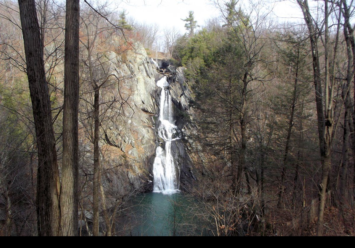 The falls. They look very small in the photograph, but are really quite impressive in the flesh!