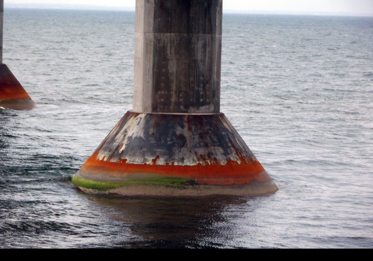 For most of its length, the bridge is about 40 meters (c. 130 feet) above sea level.  The Navigation Span is closer to 60 metres (c. 195 feet) above sea level to permit larger vessels to pass under it.