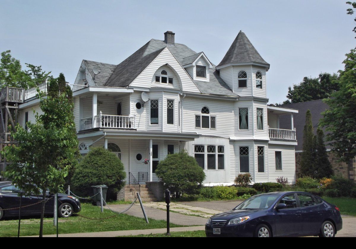 We passed some delightful private houses on our walks through the town.