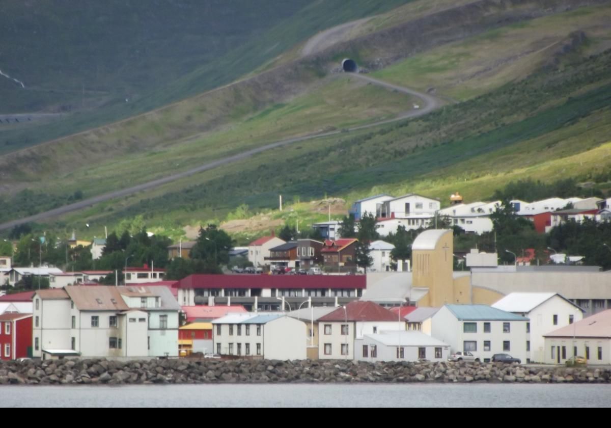 Near the top of this picture is the start of the Breiðadals- Og Botnsheiðar Tunnel on the Vestfjardarvegur road. The tunnel has a fork producing two tunnels; one to Flateyri & beyond, the other to Sudureyri.