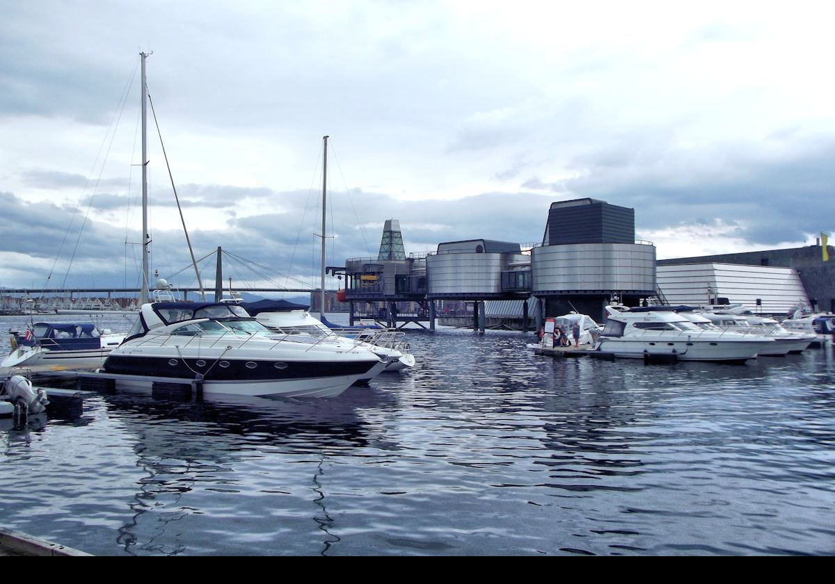 A last stroll around the harbor area looking at the boats.