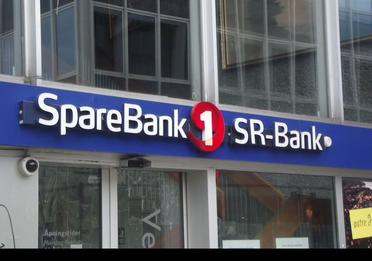 Here is a branch of the interestingly named Sparebank!