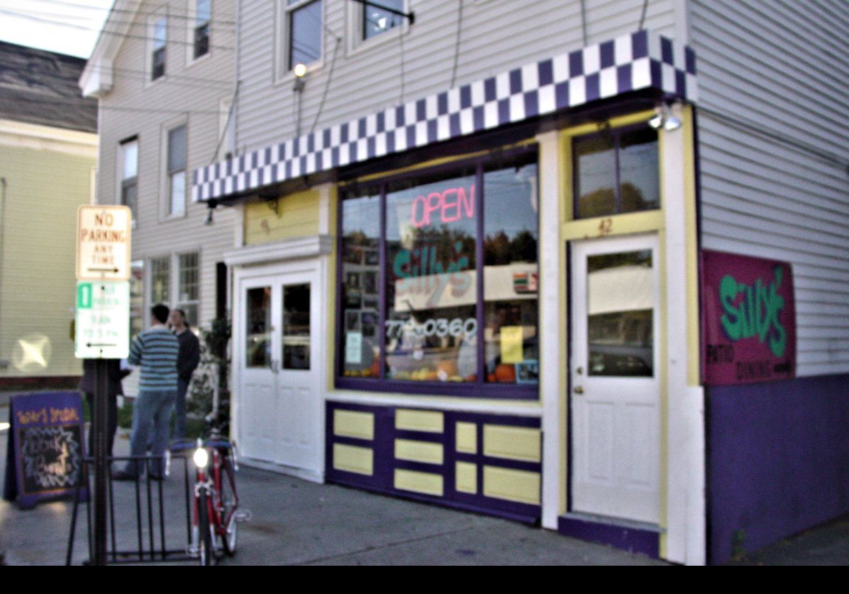 A Portland landmark, this is Silly's Restaurant.  Click the picture to go to the restaurant website. 