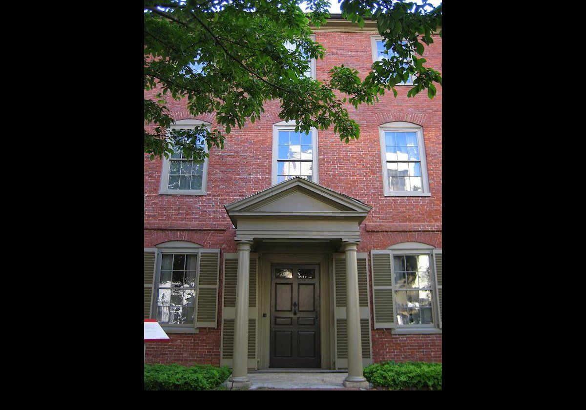 The poet Henry Wadsworth Longfellow (1807-1882), Peleg's grandson by his daughter Zilpah and her husband Stephen Longfellow, lived in the house from the age of about 8 months for 35 years.