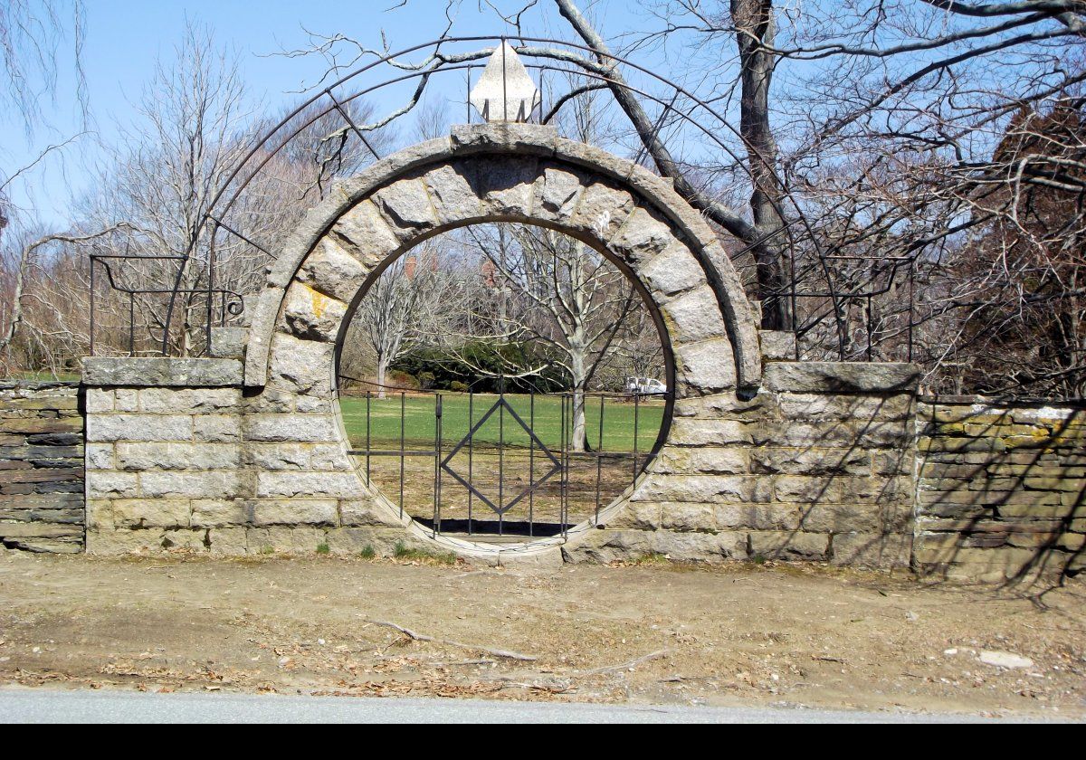 The Moon Gate from outside of the grounds.