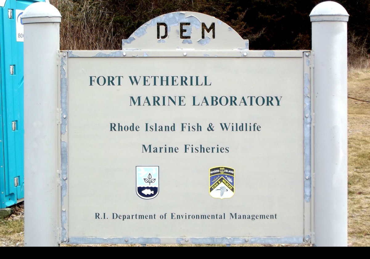 A long walk around Fort Wetherill on Conanicut Island, south of Jamestown. There had been an old fort called Fort Dumpling built on Dumpling Rock, dating from the 18th century. It was destroyed when Fort Wetherill was built around 1899.