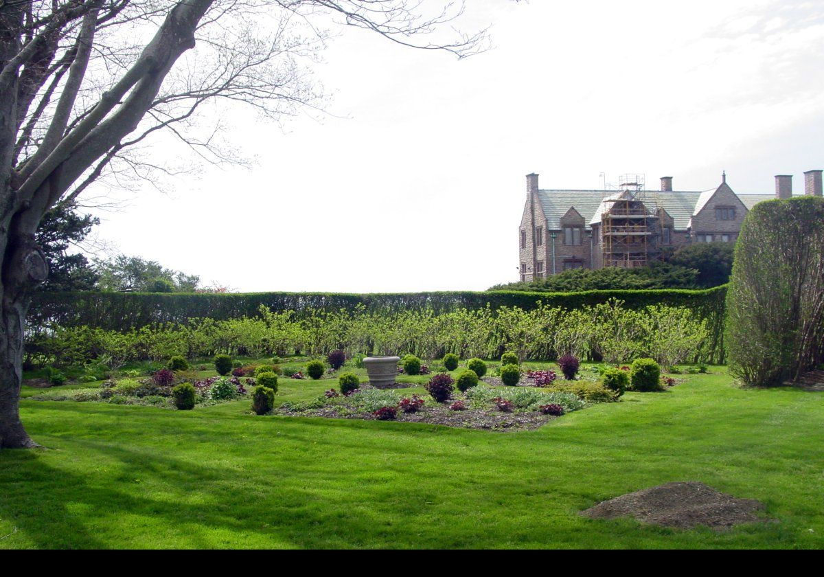 Doris loved jazz and was known to have made many anonymous gifts to starving musicians. In 1968, she founded the Newport Restoration Foundation and bought 84 colonial properties in Newport. These are restored and rented. She left Rough Point to the foundation with the stipulation that it be used as a museum.