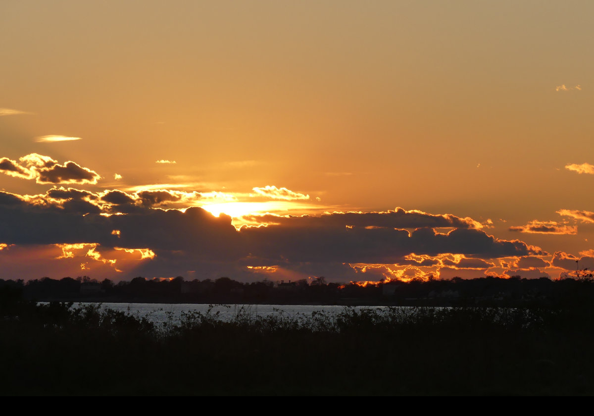 Now a few pictures of sunset over Sachuest Point.